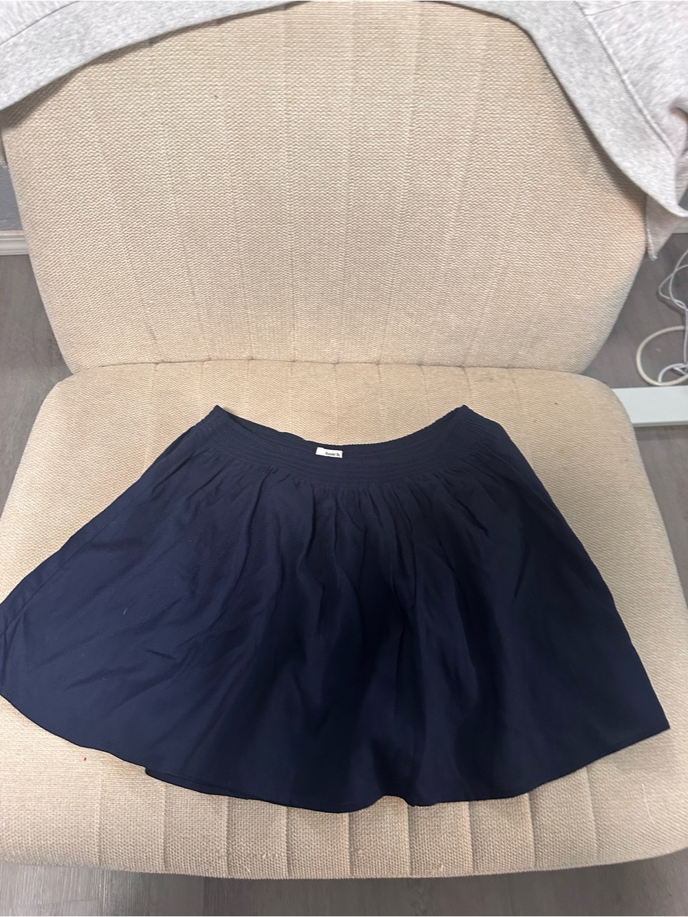 Aritzia elastic waist skirt